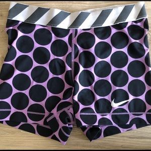 Nike Pro Women’s Medium